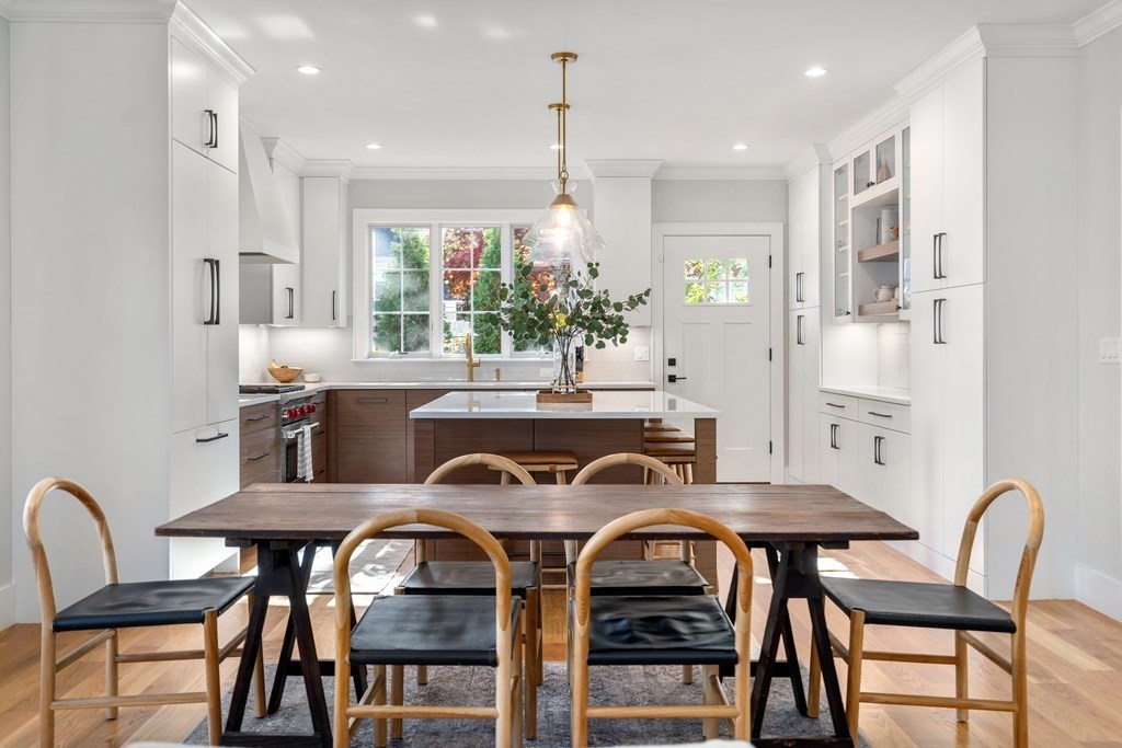 42 Athelstane Road, Unit 42 Newton, MA 02459 - Photo 9 of 28 Gallery Image 9