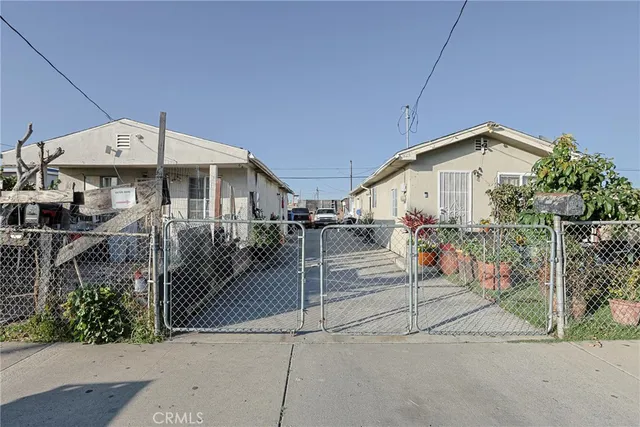 $810,000 | 1831 West 3rd Street, Santa Ana, CA 92703