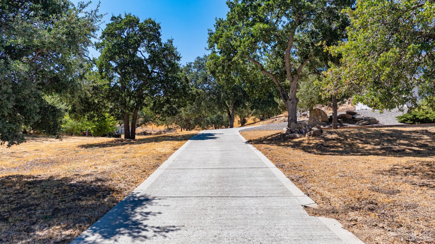 20431 Old Town Road Tehachapi, CA 93561 - Photo 74 of 89 Gallery Image 74