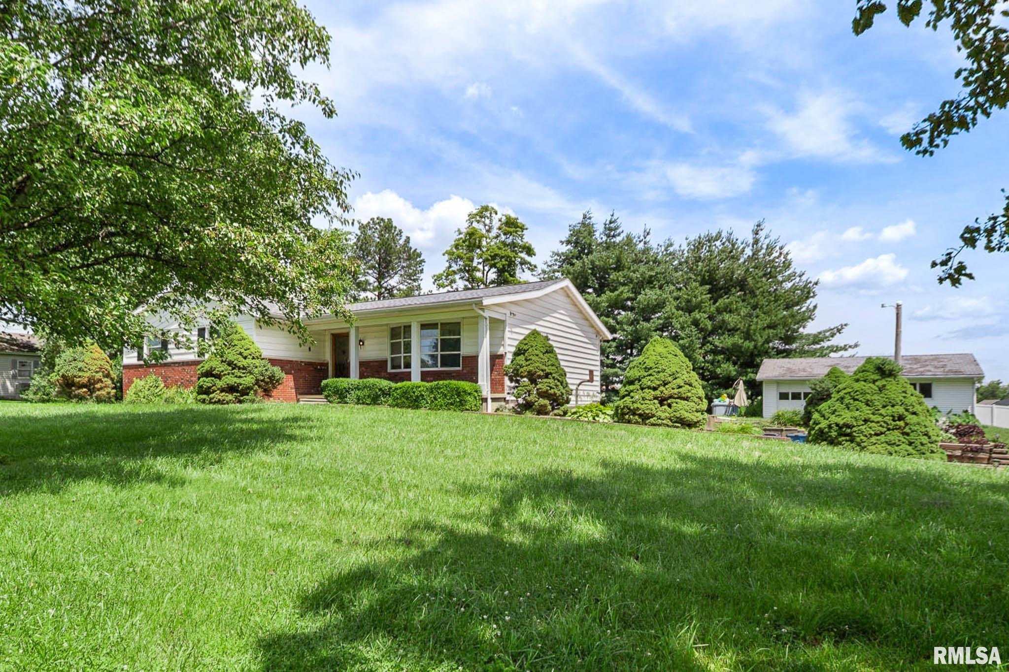 1406 Golf Course Road Marion, IL 62959 - Photo 2 of 34 Gallery Image 2