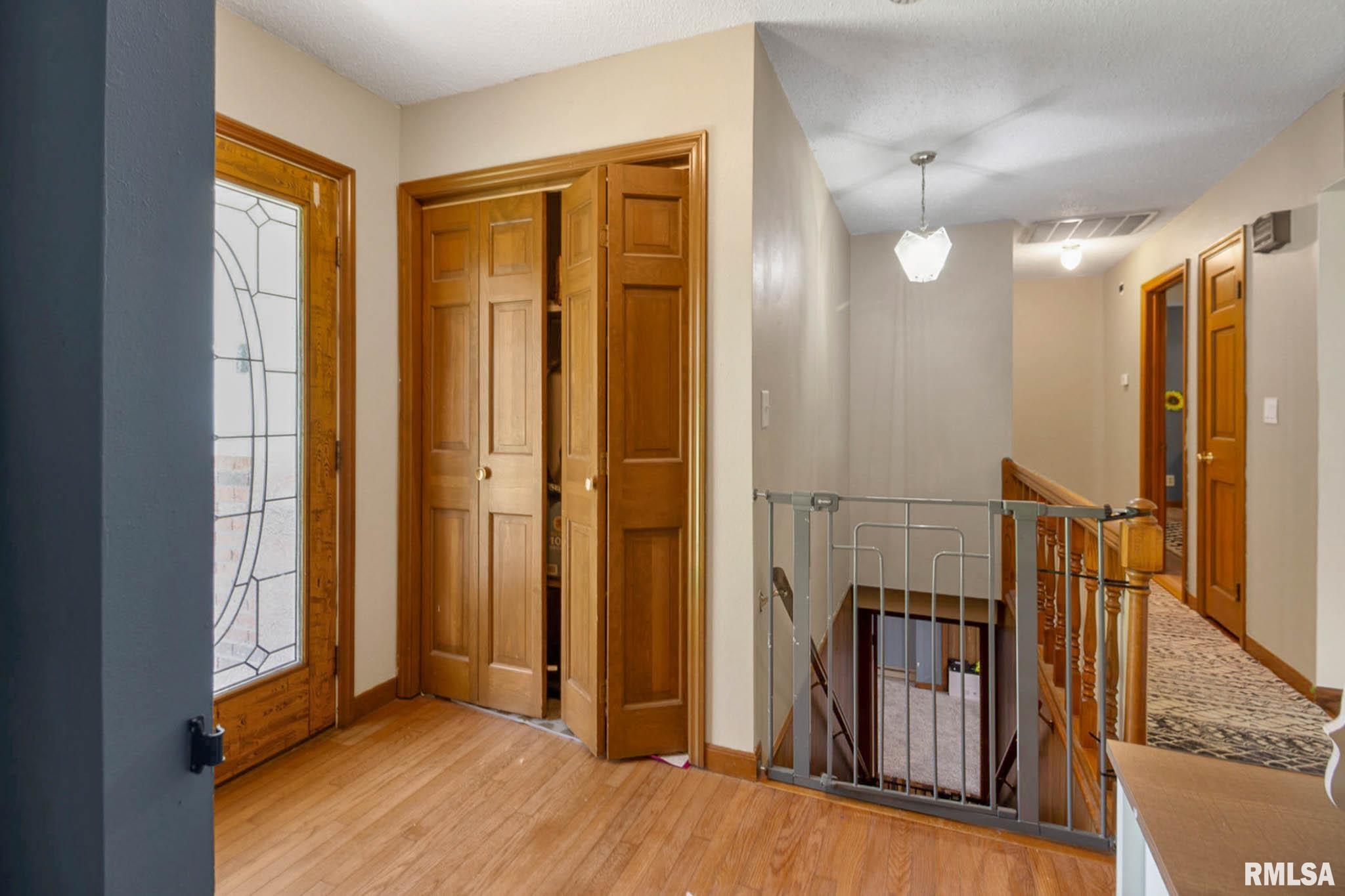 1406 Golf Course Road Marion, IL 62959 - Photo 4 of 34 Gallery Image 4