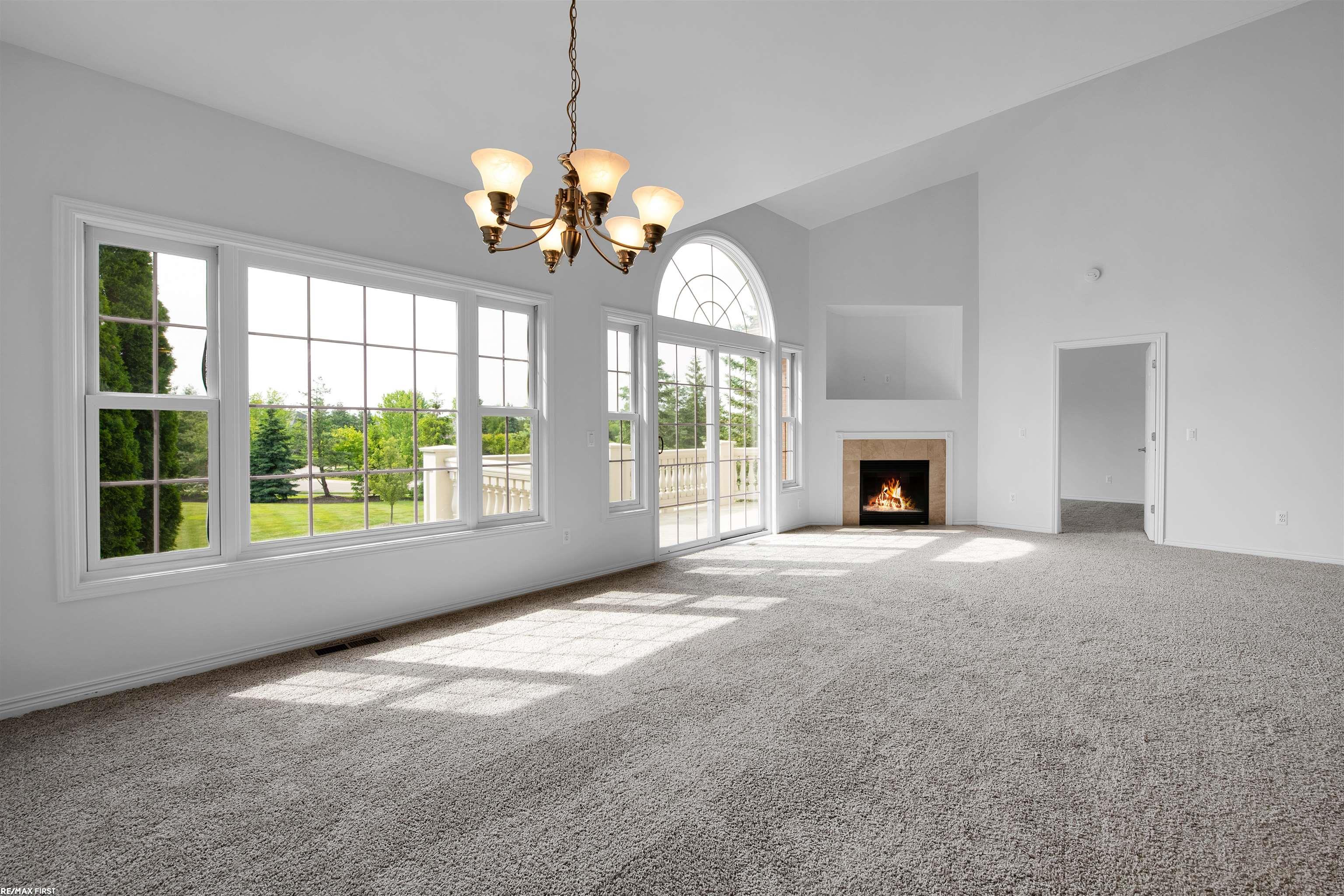 2755 Castlemartin Court Rochester, MI 48306 - Photo 5 of 36 50143270-dda44962-df99-4420-9e86-c32994cfef78.JPG
