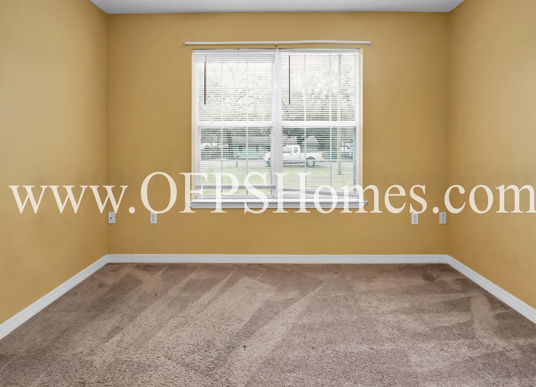 2953 Sholtz Avenue Crestview, FL 32539 - Photo 24 of 33 a view of a room with a door