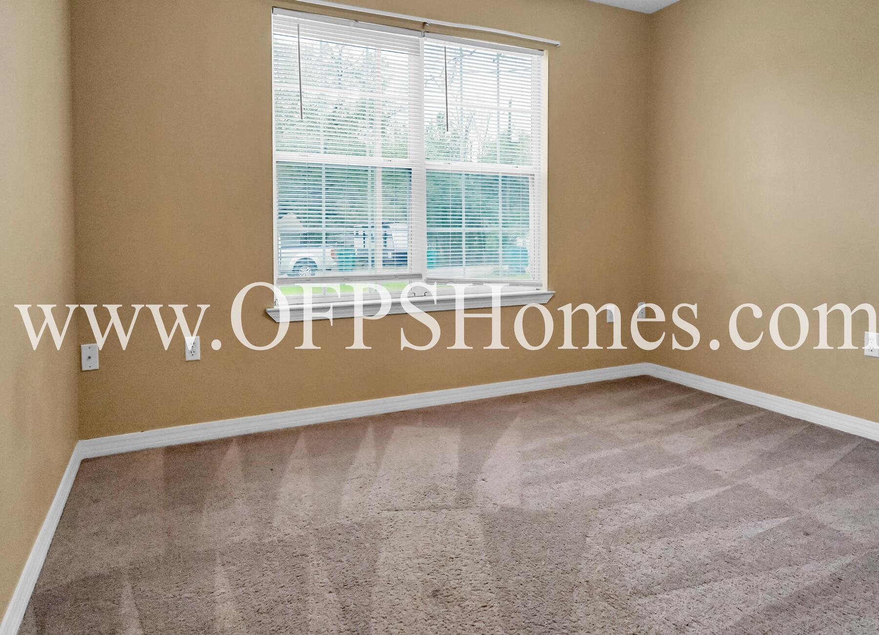 2953 Sholtz Avenue Crestview, FL 32539 - Photo 7 of 33 a view of a sign