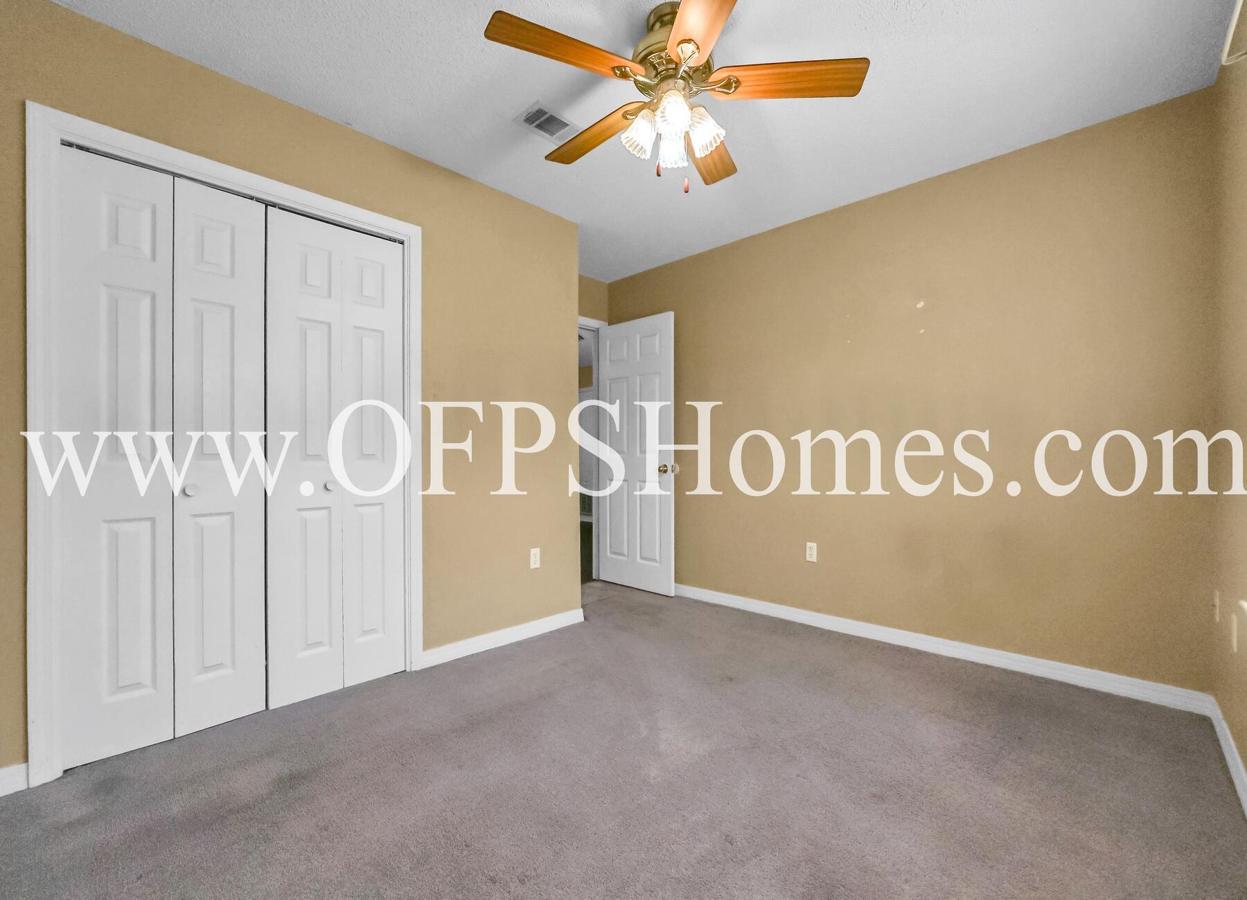 2953 Sholtz Avenue Crestview, FL 32539 - Photo 9 of 33 a view of an front door