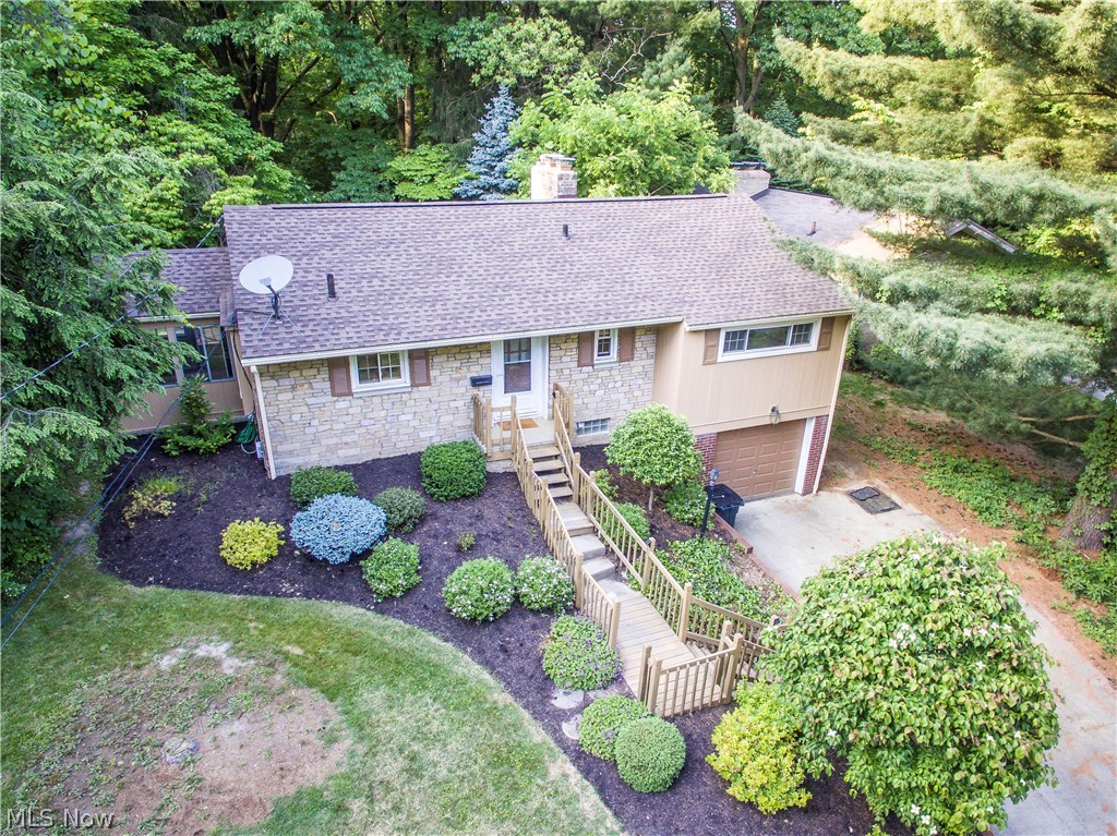 651 Mentor Road Akron, OH 44303 - Photo 1 of 24 Gallery Image 1