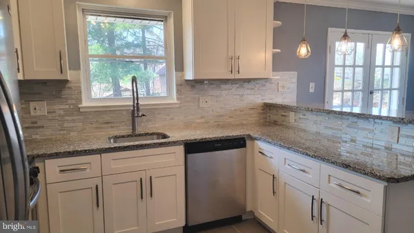 $689,900 | 5908 Amelia Street, Springfield, VA 22150