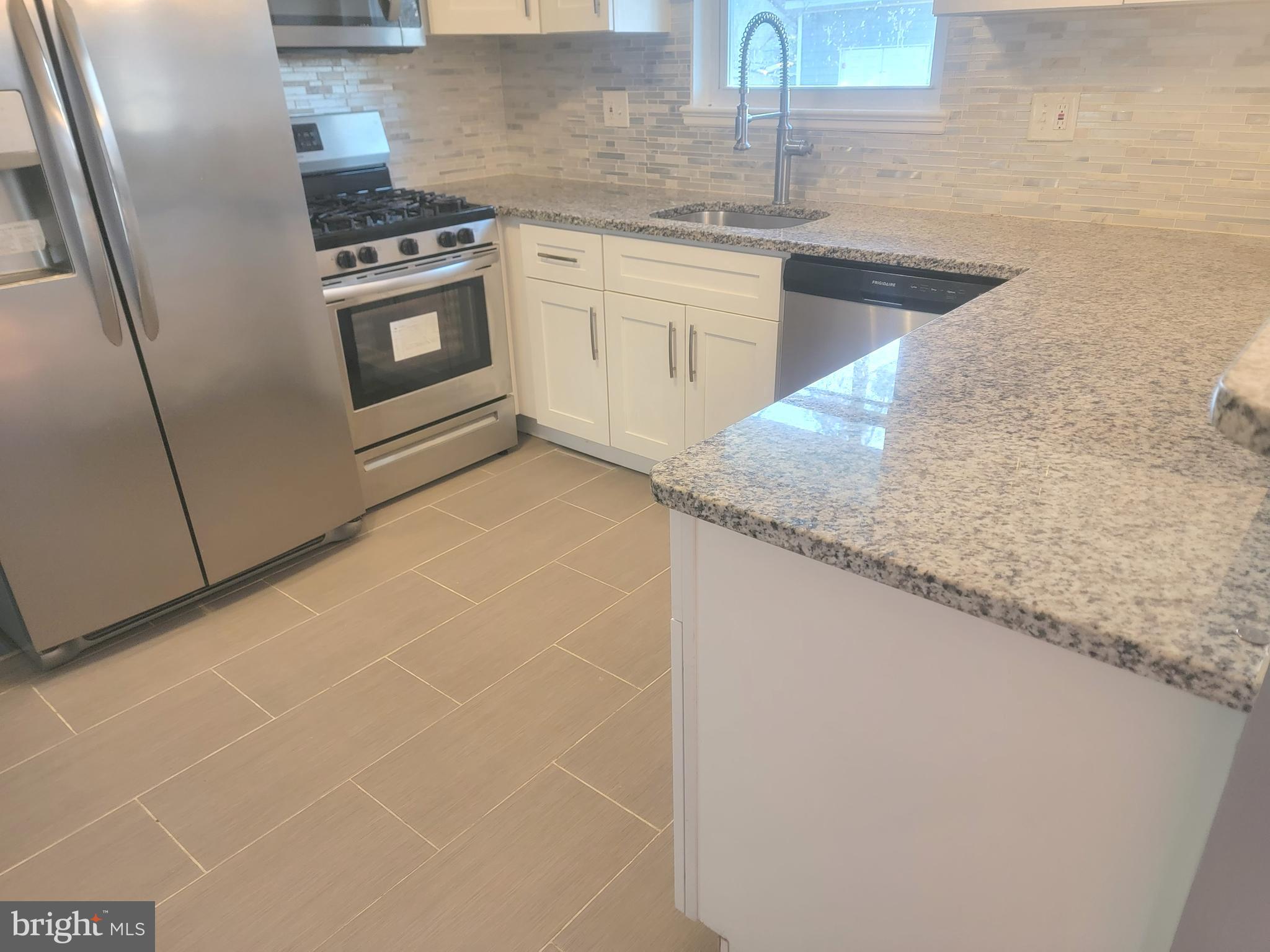 5908 Amelia Street Springfield, VA 22150 - Photo 10 of 41