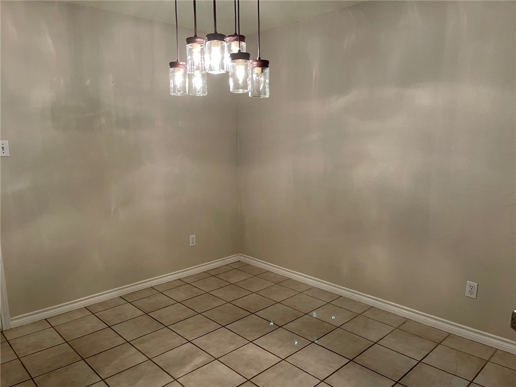 4022 Wood River Drive, Unit 5C Corpus Christi, TX 78410 - Photo 3 of 10 a view of a small space
