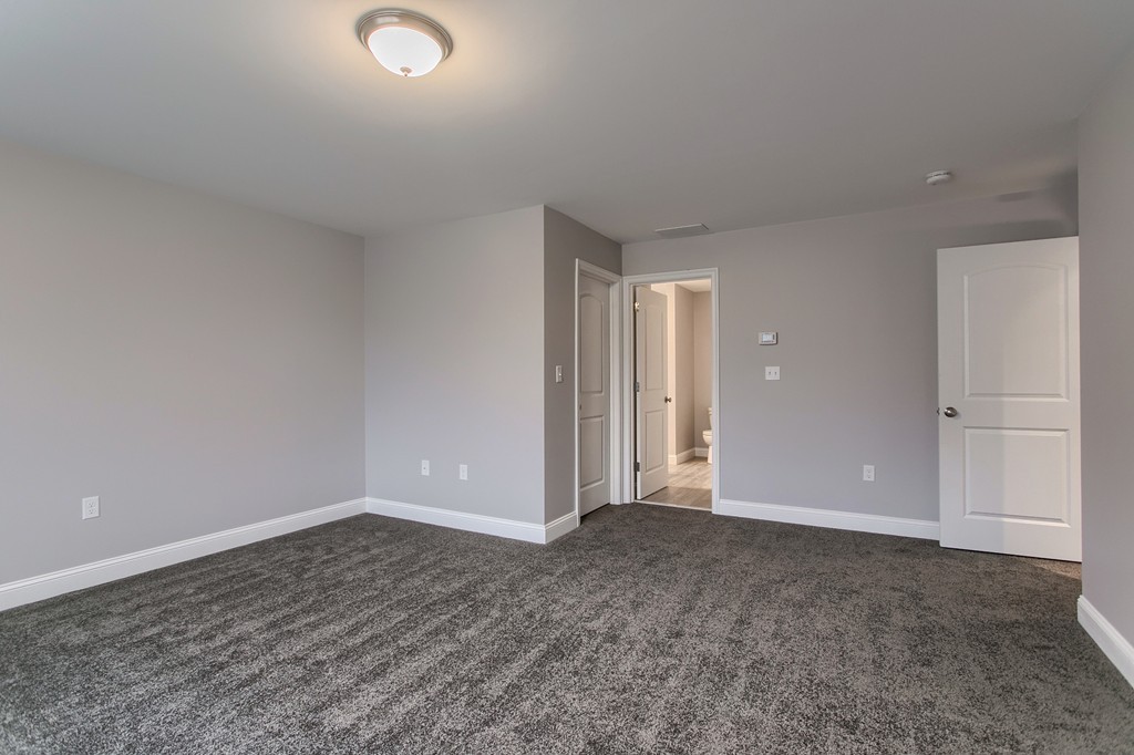 18 Jaclyn's Way, Unit 19 Billerica, MA 01821 - Photo 11 of 16 a view of an empty room