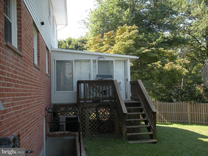 3140 Flintlock Road Fairfax, VA 22030 - Photo 2 of 21 Sunroom