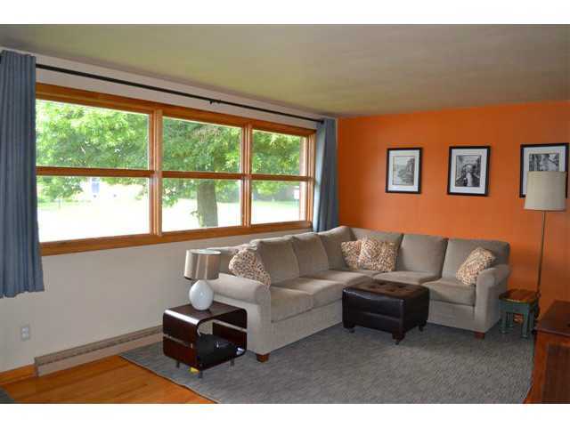 4225 Nevada Road Springfield, OH 45503 - Photo 3 of 25