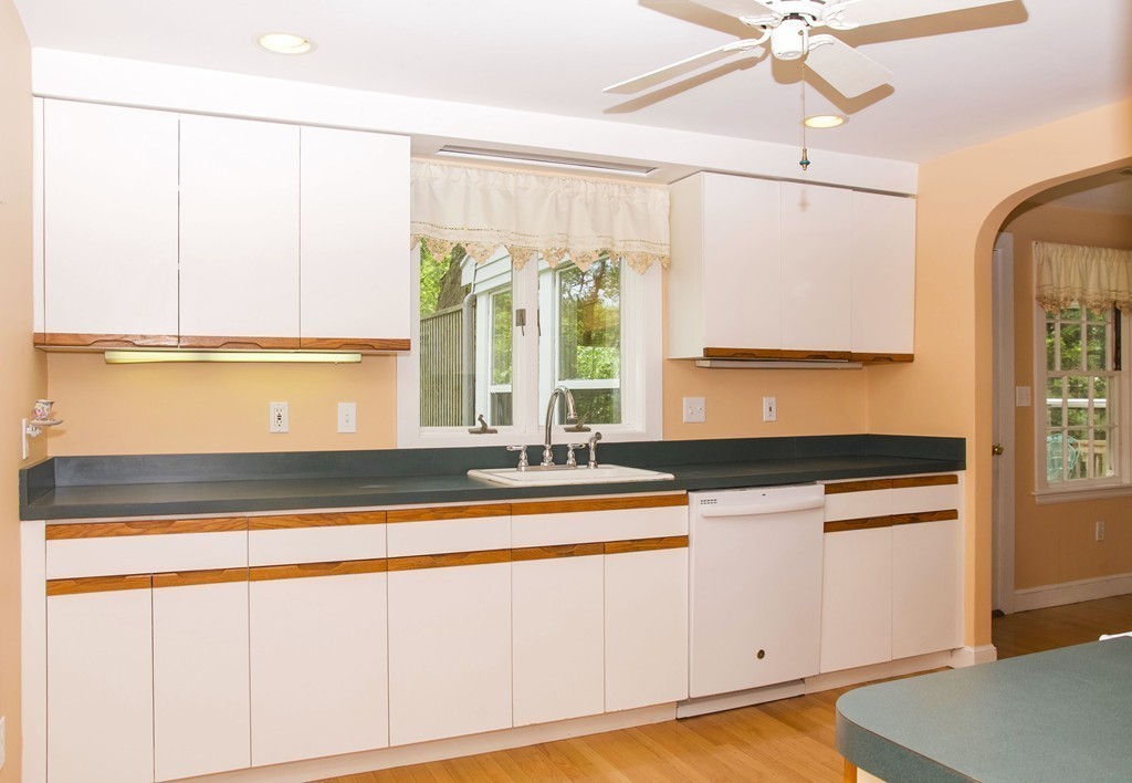 107 Riverside Drive Dedham, MA 02026 - Photo 8 of 23 Gallery Image 8