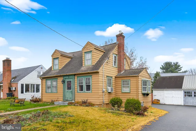 $310,000 | 11 Clayton Avenue, Lancaster, PA 17602