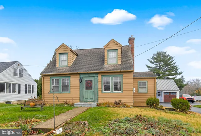 $310,000 | 11 Clayton Avenue, Lancaster, PA 17602