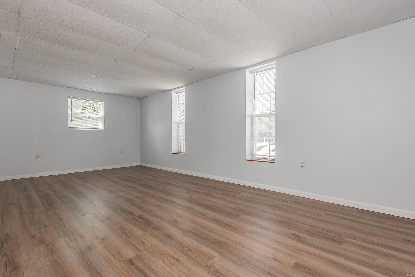 1614 Chambers Road St. Louis, MO 63136 - Photo 6 of 32 Gallery Image 6