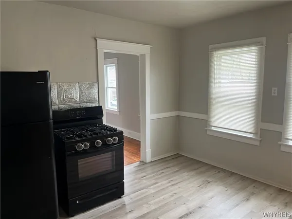 $1,250 | 91 Amber Street, Buffalo, NY 14220