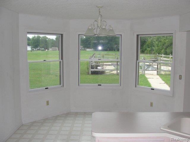 2724 Dean Road Lambertville, MI 48144 - Photo 9 of 20 DSC03060
