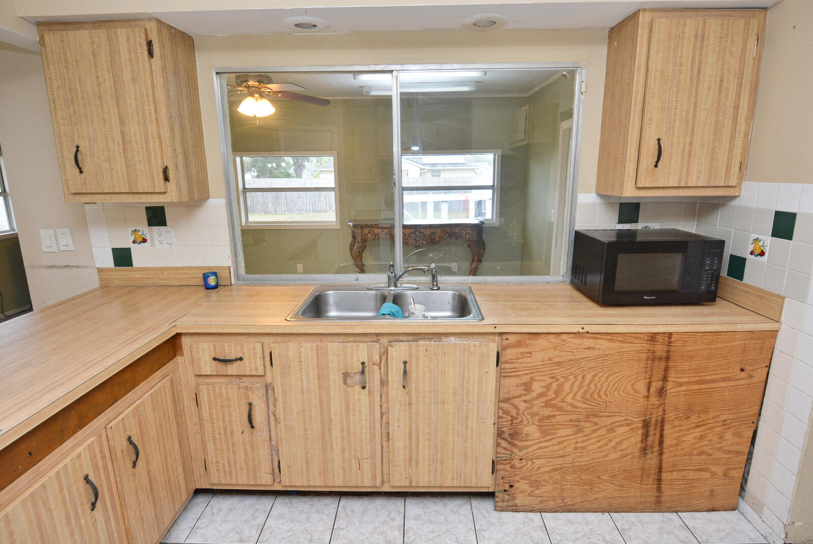 2181 Southeast Midtown Road Port St. Lucie, FL 34952 - Photo 10 of 41 2181 SE Midtown Road