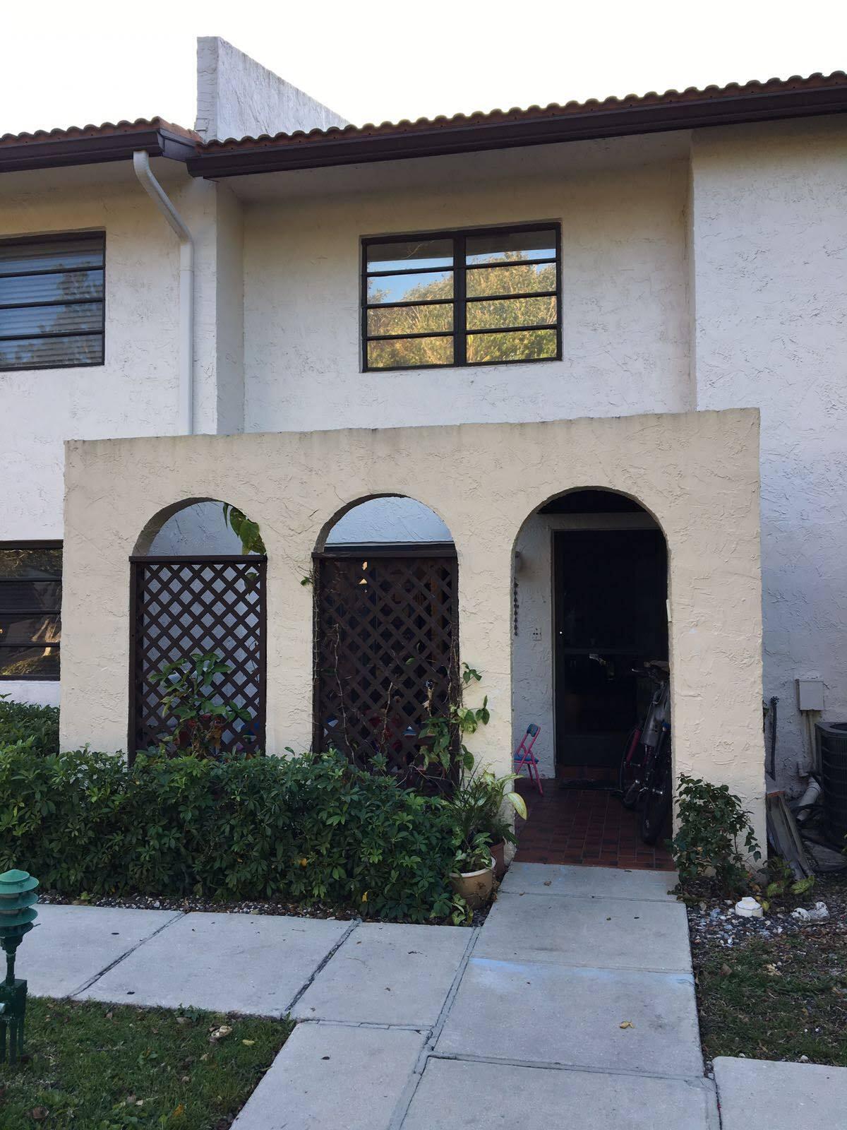 21643 Cypress Road, Unit 14C Boca Raton, FL 33433 - Photo 2 of 20 2