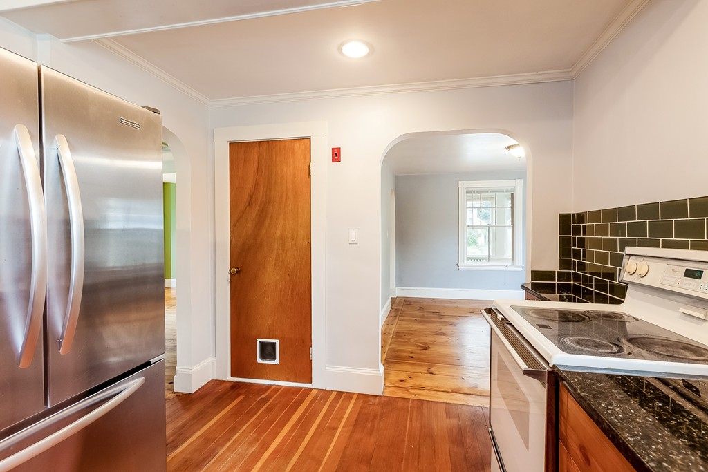 8 Garfield Street Maynard, MA 01754 - Photo 12 of 26 Gallery Image 12
