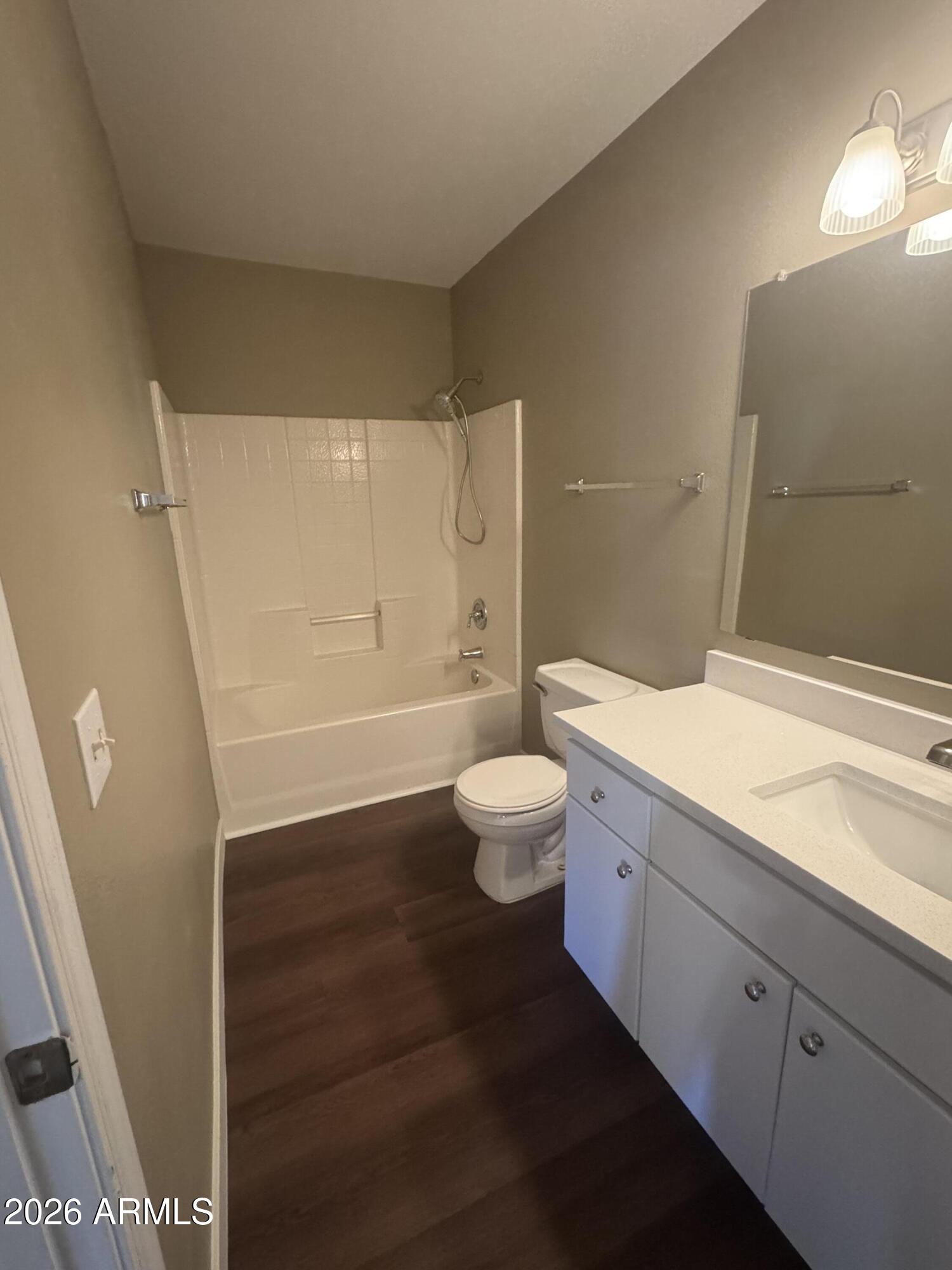 1295 North Ash Street, Unit 612 Gilbert, AZ 85233 - Photo 2 of 10 IMG_9887