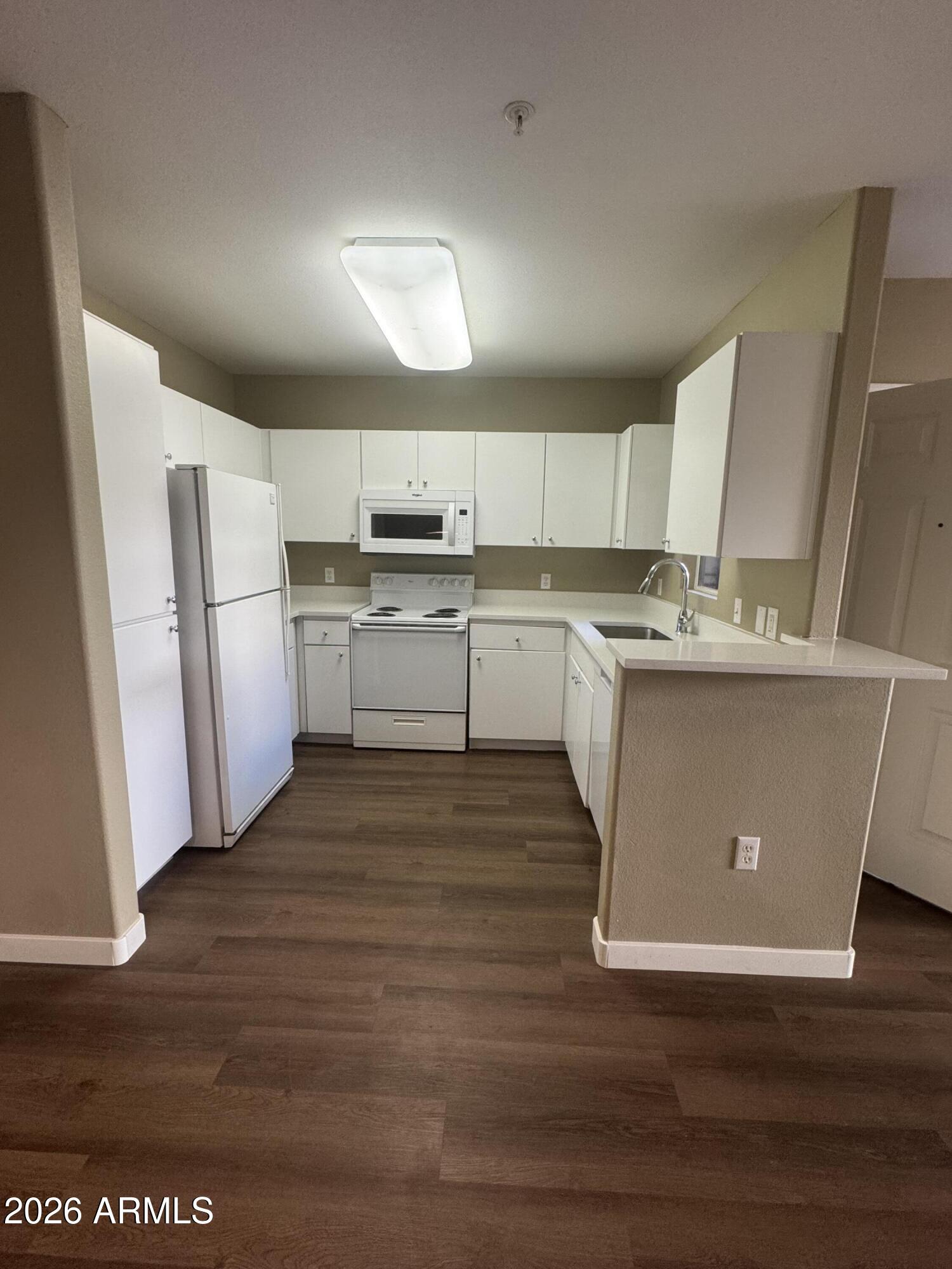 1295 North Ash Street, Unit 612 Gilbert, AZ 85233 - Photo 5 of 10 IMG_9881