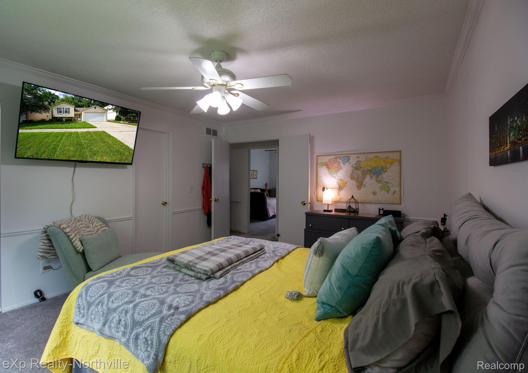 41836 Cherry Hill Road Novi, MI 48375 - Photo 5 of 10 Gallery Image 5