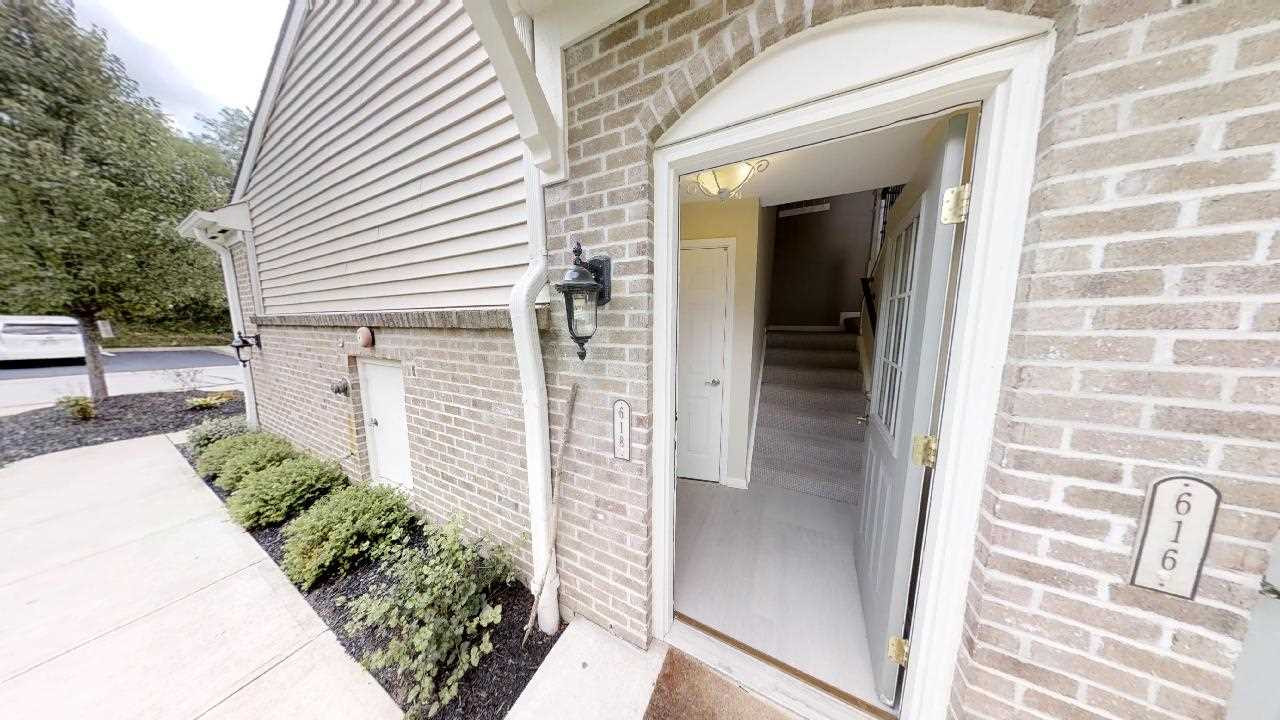 618 Rivers Breeze Drive Covington, KY 41016 - Photo 1 of 24 Gallery Image 1