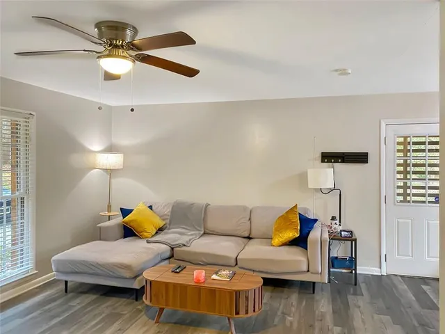 $1,700 | 5282 Maple Valley Road Southwest, Mableton, GA 30126