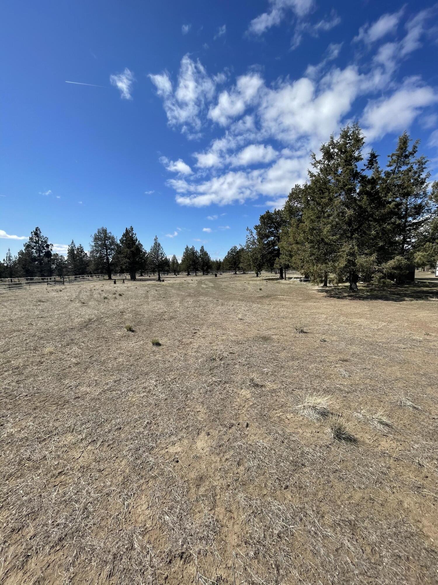 14638 Southwest Chickadee Road Terrebonne, OR 97760 - Photo 46 of 48 4B1CA886-347D-4832-8987-F0CD307BEB29