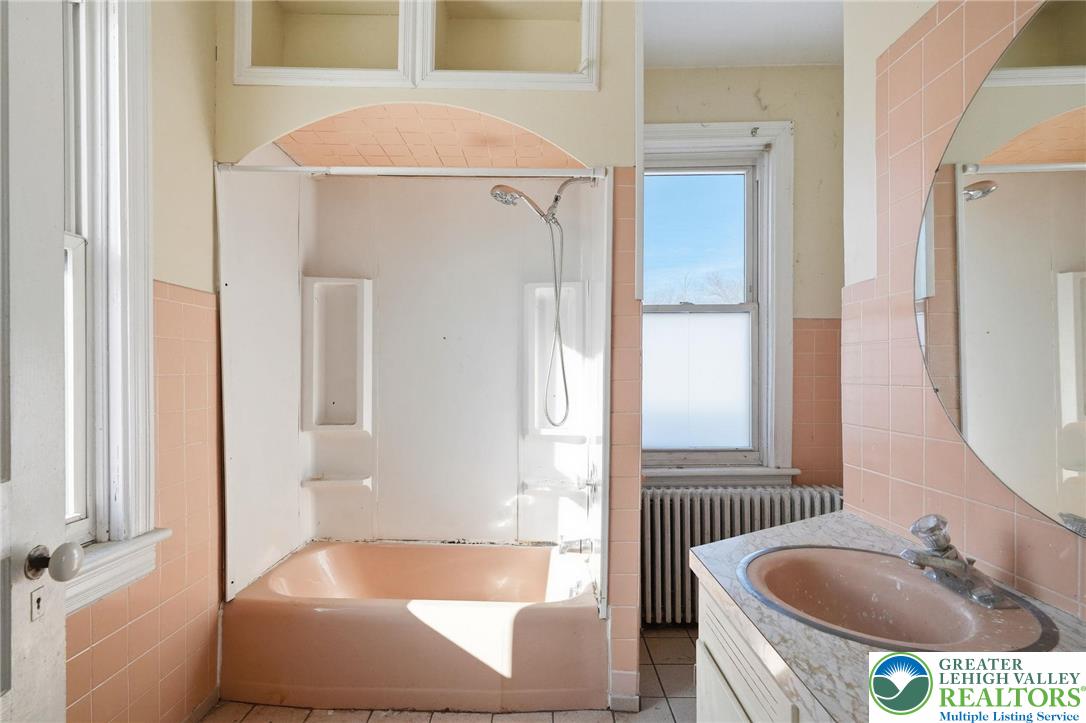 3907 Main Street Slatedale, PA 18079 - Photo 22 of 47