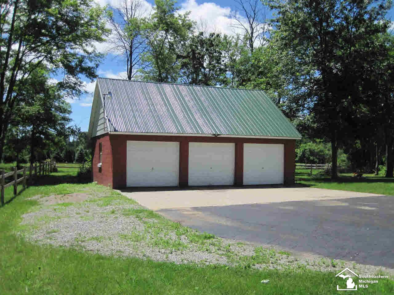 4707 School Road Temperance, MI 48182 - Photo 2 of 24
