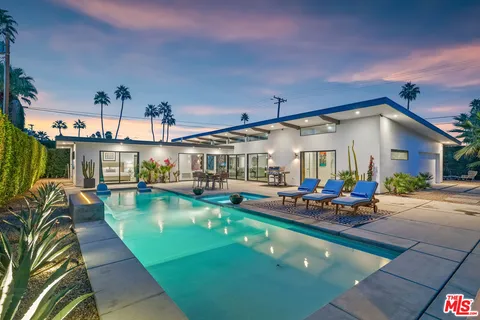 $2,495,000 | 2070 East Park Drive, Palm Springs, CA 92262
