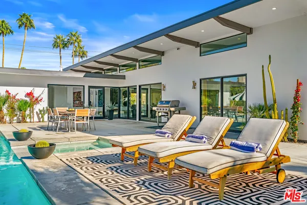 $2,495,000 | 2070 East Park Drive, Palm Springs, CA 92262