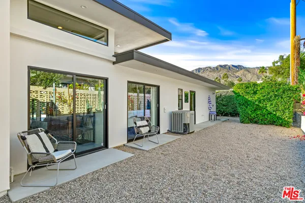 $2,495,000 | 2070 East Park Drive, Palm Springs, CA 92262