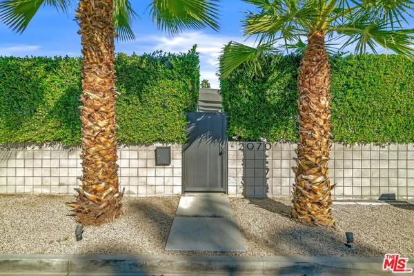 $2,495,000 | 2070 East Park Drive, Palm Springs, CA 92262