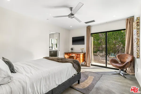 $2,495,000 | 2070 East Park Drive, Palm Springs, CA 92262