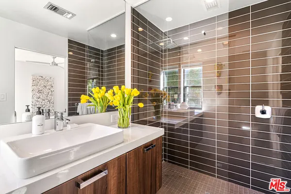 $2,495,000 | 2070 East Park Drive, Palm Springs, CA 92262