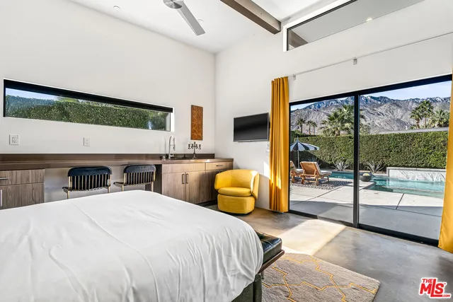 $2,495,000 | 2070 East Park Drive, Palm Springs, CA 92262