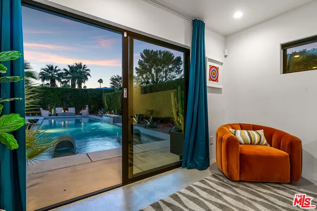 $2,495,000 | 2070 East Park Drive, Palm Springs, CA 92262