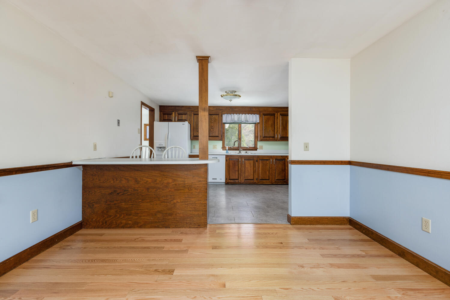 3 Candlewick Lane Cumberland, ME 04021 - Photo 11 of 39 3 Candlewick Ln Cumberland ME-large-009-