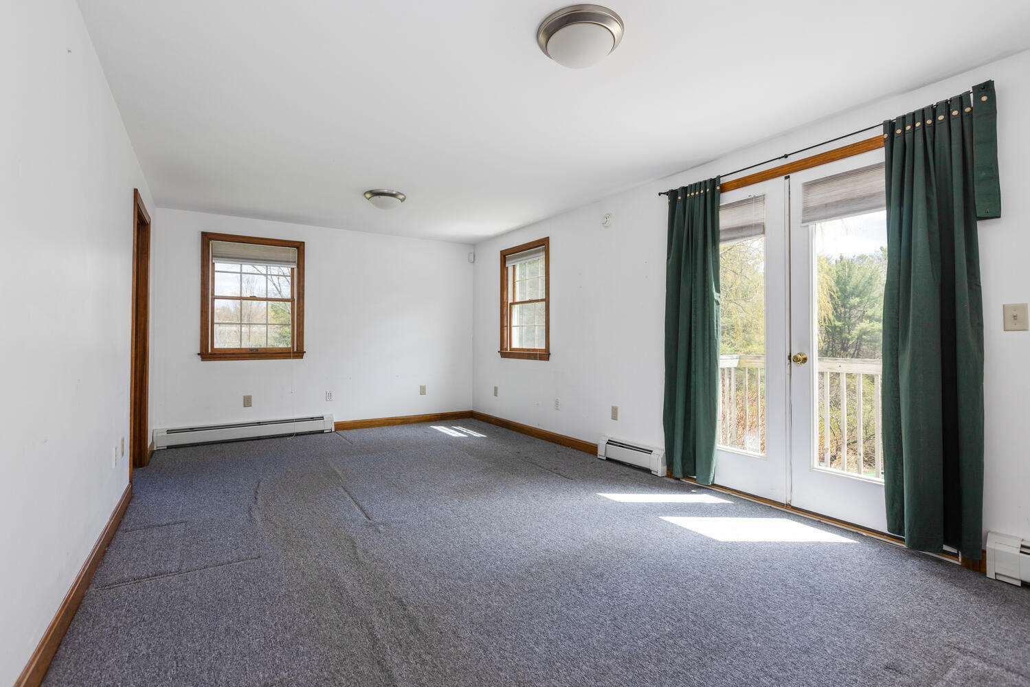 3 Candlewick Lane Cumberland, ME 04021 - Photo 15 of 39 3 Candlewick Ln Cumberland ME-large-016-