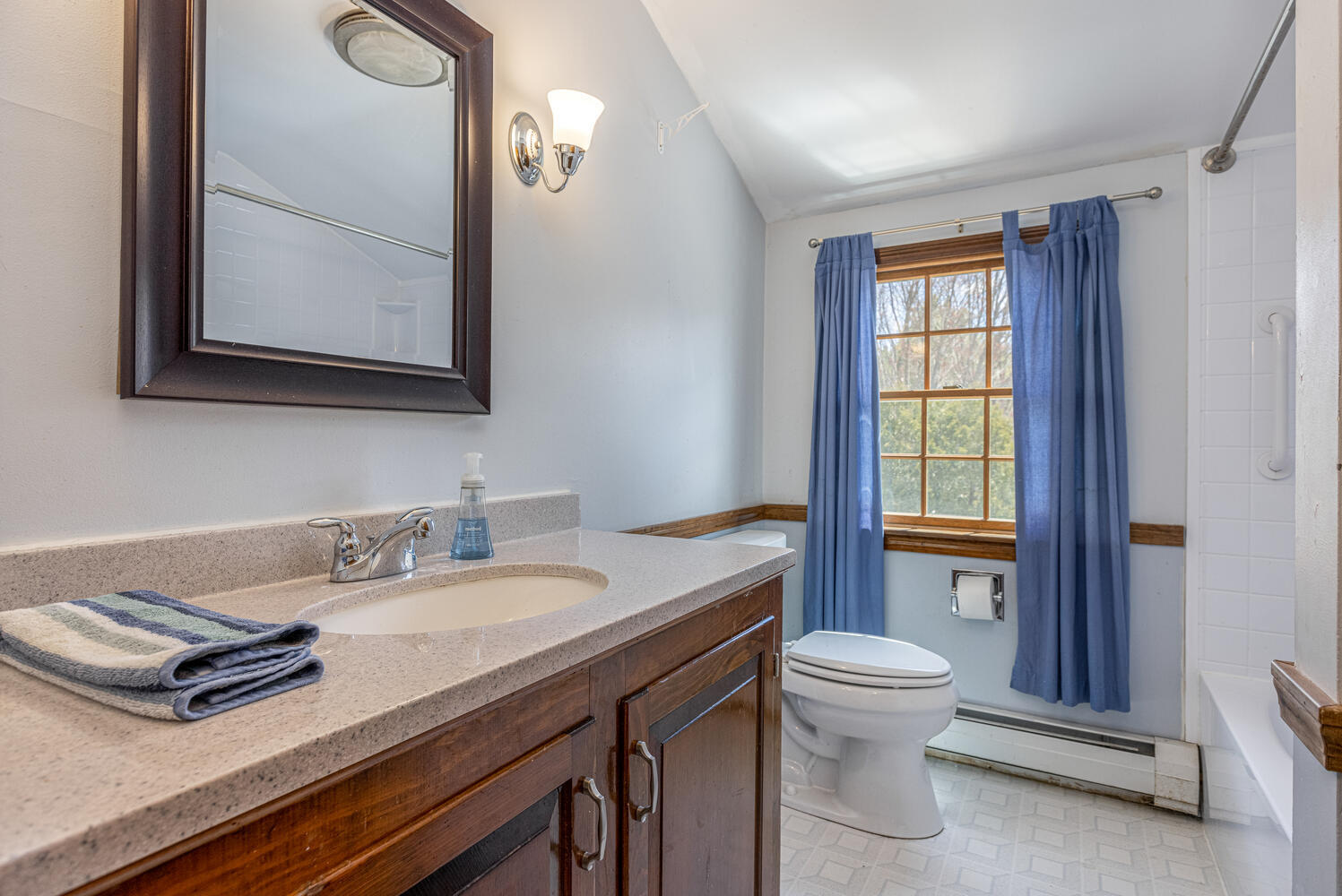 3 Candlewick Lane Cumberland, ME 04021 - Photo 25 of 39 3 Candlewick Ln Cumberland ME-large-027-