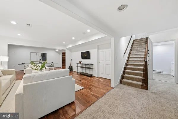 $1,399,900 | 7504 Blaise Trail, McLean, VA 22102