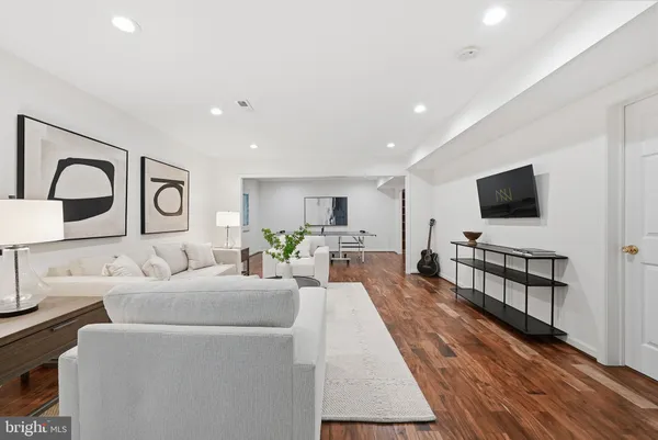 $1,399,900 | 7504 Blaise Trail, McLean, VA 22102