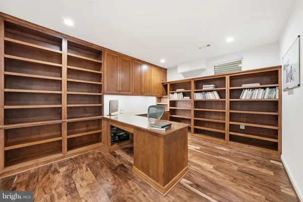 $1,399,900 | 7504 Blaise Trail, McLean, VA 22102