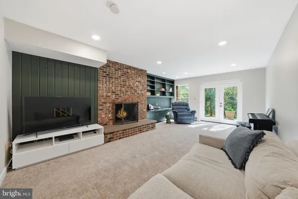 $1,399,900 | 7504 Blaise Trail, McLean, VA 22102