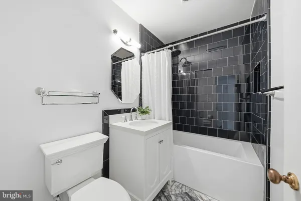 $1,399,900 | 7504 Blaise Trail, McLean, VA 22102