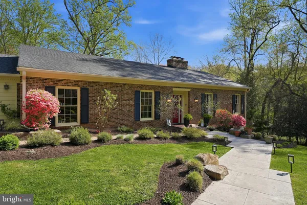 $1,399,900 | 7504 Blaise Trail, McLean, VA 22102